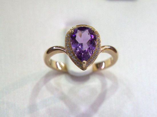 金AU750紫晶戒指(拍品编号：24) 落槌价2800元 场次：梅兰珠宝饰品保真拍卖会(九)