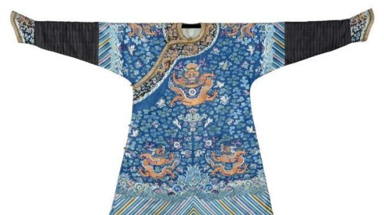 蘇富比將在墨爾本拍賣清朝藍色絲綢龍袍