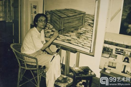 1993年，张晓刚于重庆四川美术学院桃花山宿舍内