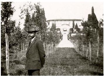 Bernard Berenson in the garden of his estate Villa I Tatti in 1911ͼƬȡάٿƣ