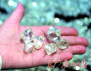 俄罗斯超大钻石矿曝光将冲击钻石价格_藏品市