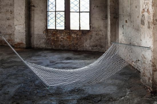 意大利艺术家洛里斯·切基尼的作品《余下的连贯》