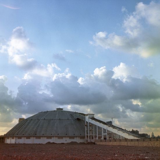 “西岸2013建筑与艺术双年展”主会场——原上海水泥厂内一处360度弧形穹顶的水泥搅拌车间