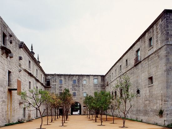 圣玛丽亚修道院改建的国家旅店（Amares，葡萄牙）