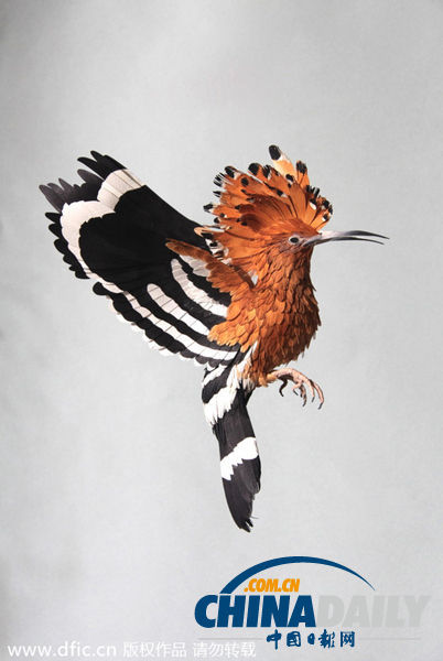 赫雷拉的纸质鸟类雕塑。（图片来源：东方IC）1