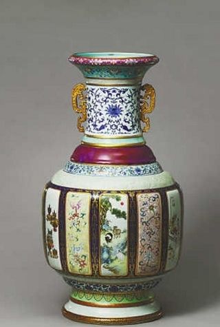 清代瓷器粉彩各色釉大瓶，俗称“瓷母”,以约合人民币1.51亿元成交。