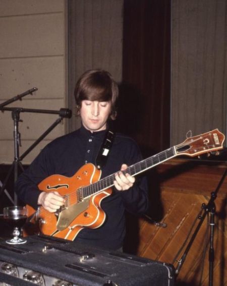 约翰·列侬所用吉他上拍:或将拍出百万美元