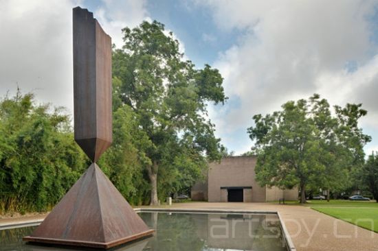 Barnett Newmans Broken Obelisk