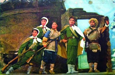 1958年演出的革命现代京剧《智取威虎山》剧照