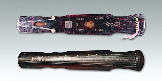 唐・“大圣遗音”伏羲式琴成交价：RMB115,000,000元