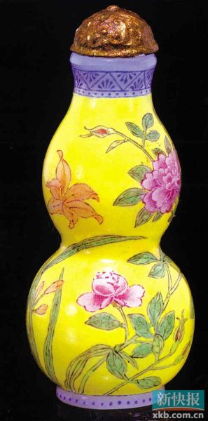 1736-1780年御制料胎画珐琅葫芦形鼻烟壶