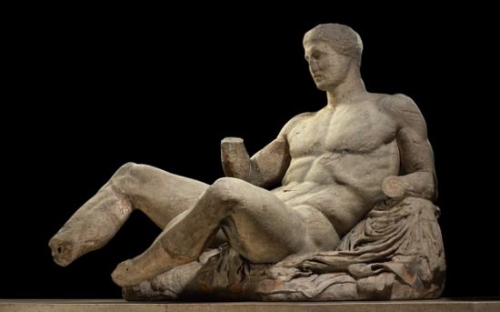 帕特农神庙雕塑：一个男人形象可能是酒神，（438-432 BC）（图片：大英博物馆）