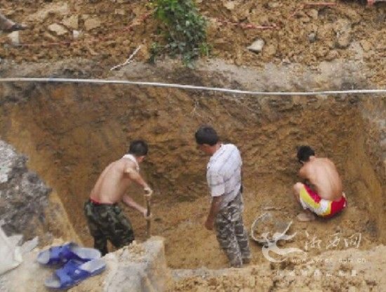 (清水坪西汉古墓发掘现场)-图片版权归原作者所有