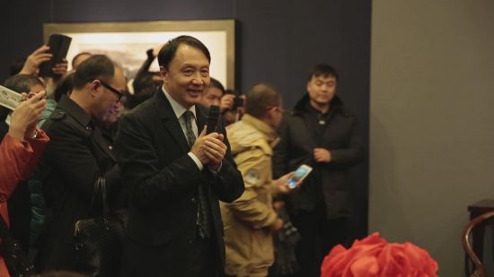 国务院参事室副主任、北京画院院长王明明先生主持开幕式