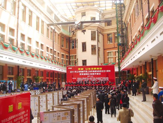 2011年上海集邮节隆重开幕_中外邮票